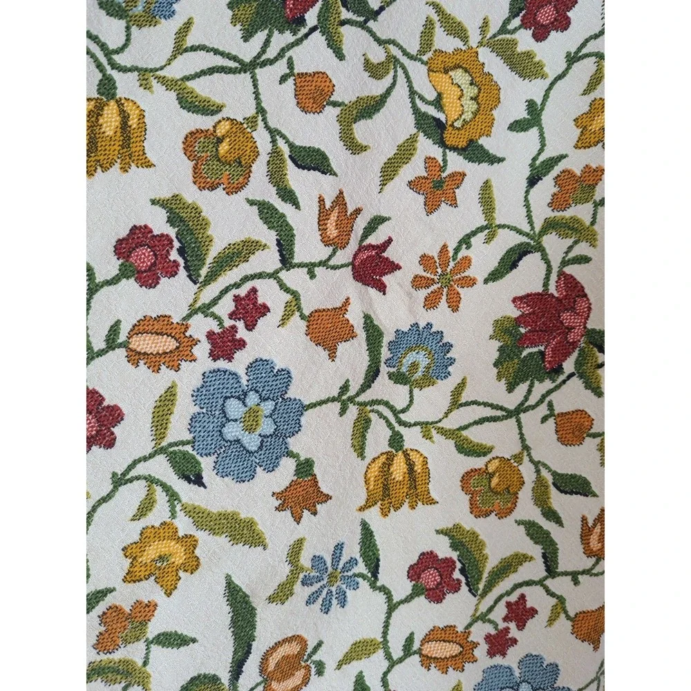 Gorgeous Stitched‎ Embroidered Floral Tablecloth Vintage 44x95